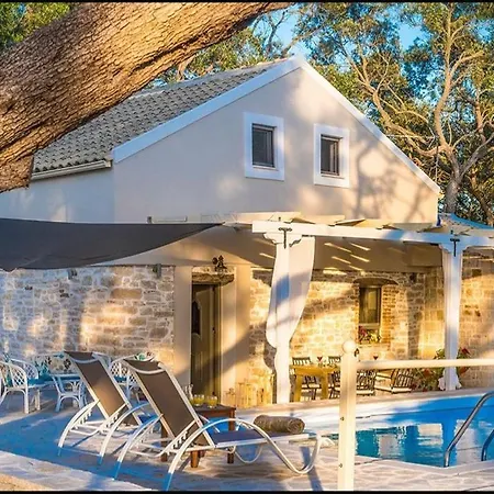 Stone House Gaios